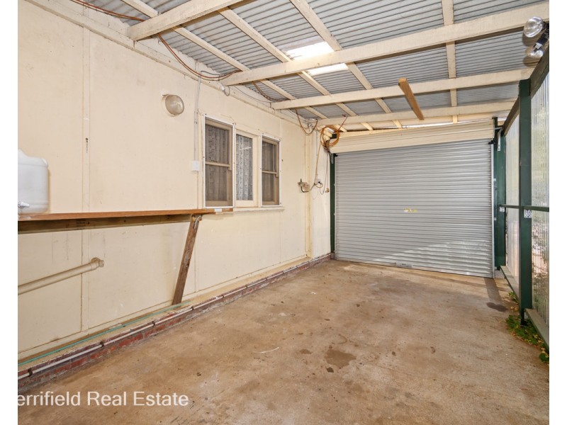 101 Bay View Drive, Little Grove WA 6330