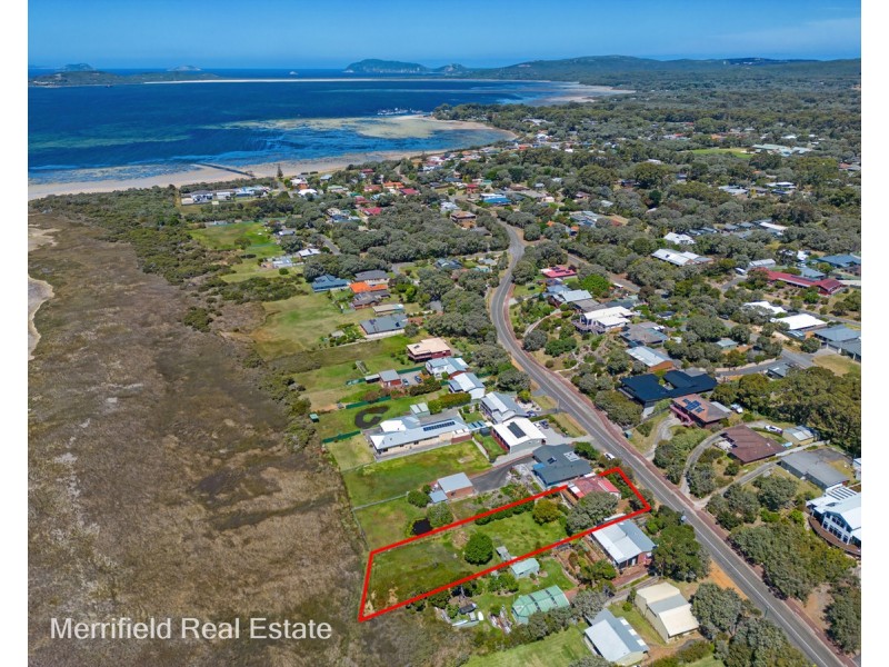 101 Bay View Drive, Little Grove WA 6330