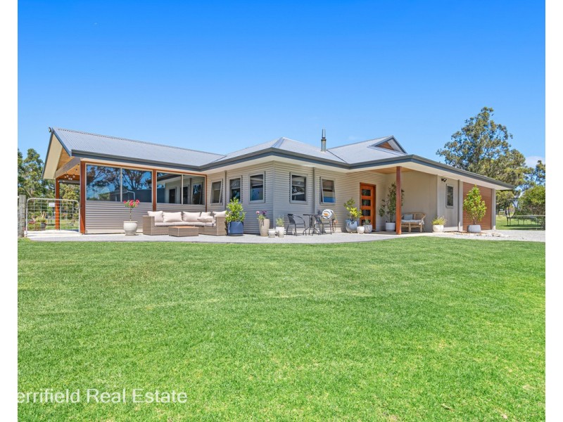 219 Greenwood Drive, Willyung WA 6330