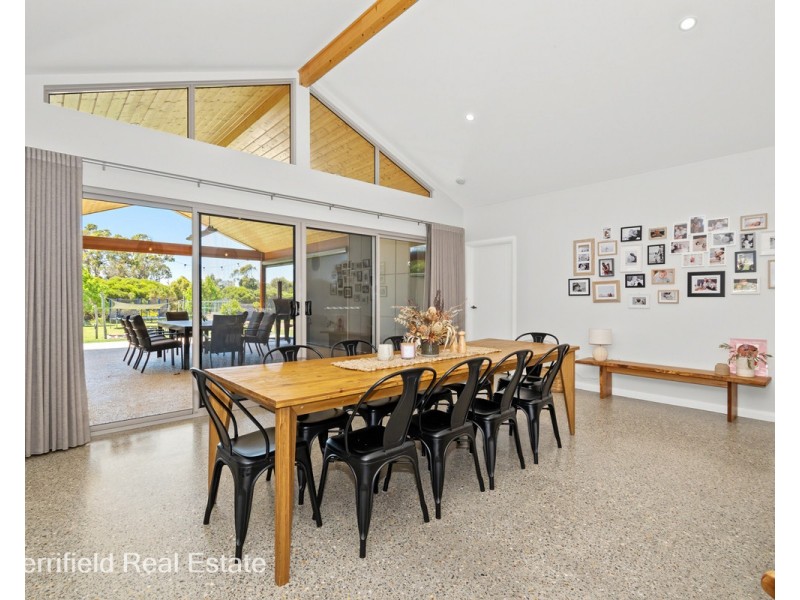 219 Greenwood Drive, Willyung WA 6330