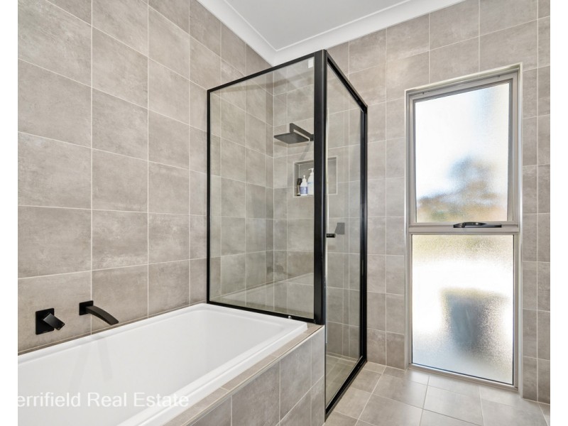 219 Greenwood Drive, Willyung WA 6330