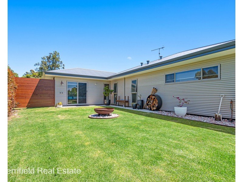 219 Greenwood Drive, Willyung WA 6330