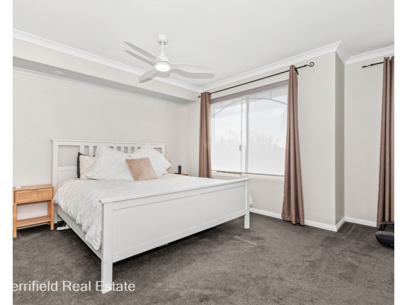 4 Baltic Ridge, Yakamia WA 6330