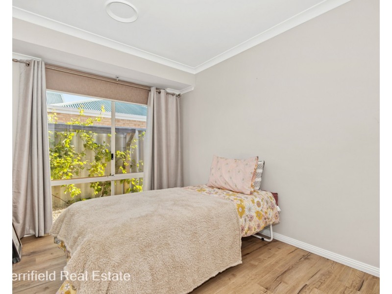 4 Baltic Ridge, Yakamia WA 6330