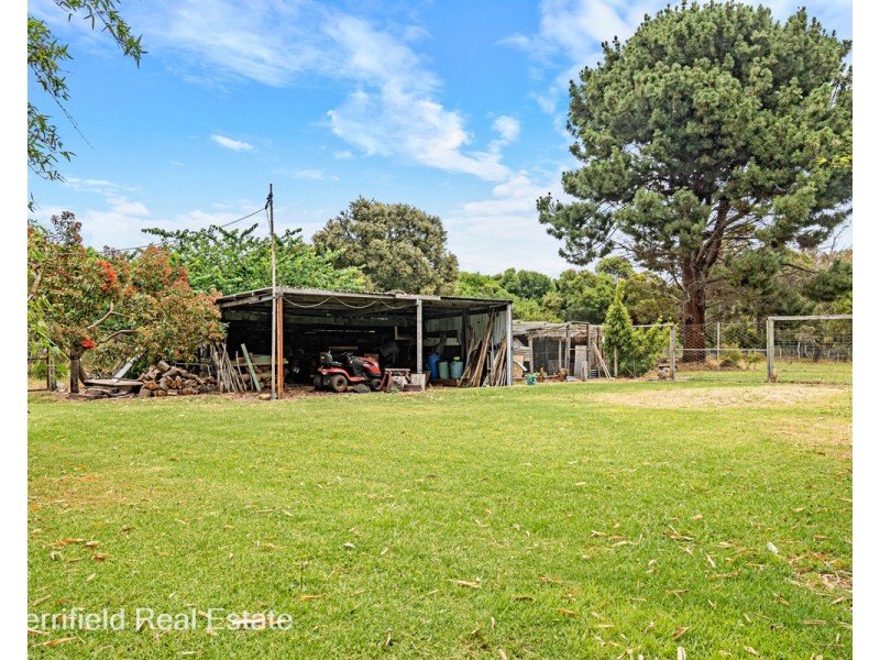 14 Bottlebrush Road, Gledhow WA 6330