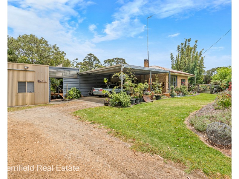 14 Bottlebrush Road, Gledhow WA 6330