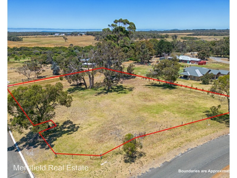 18 Riverwood Road, Willyung WA 6330