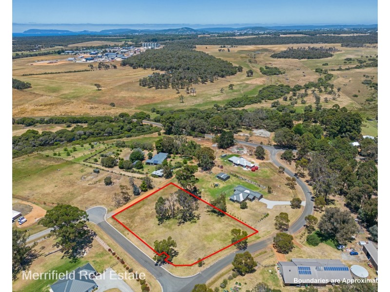 18 Riverwood Road, Willyung WA 6330