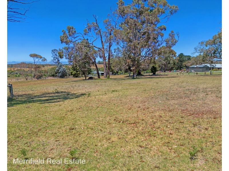 18 Riverwood Road, Willyung WA 6330