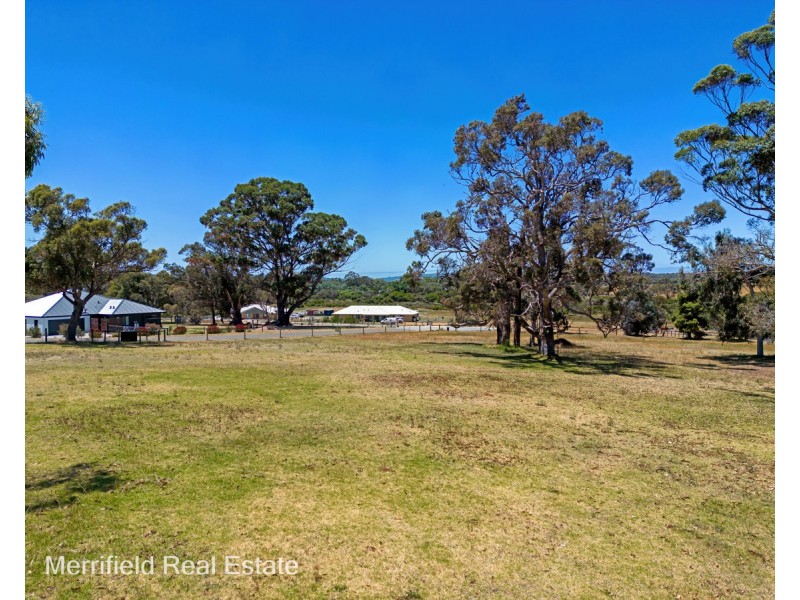 18 Riverwood Road, Willyung WA 6330