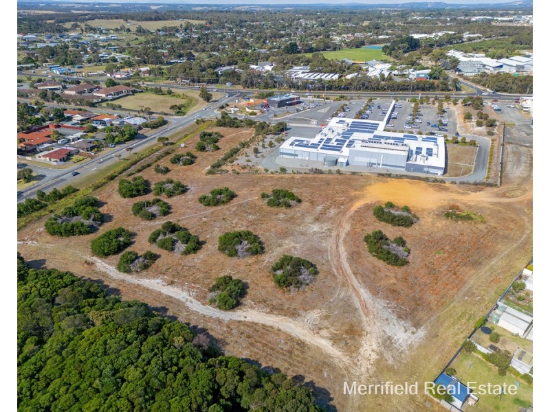 100 Le Grande Avenue, Orana WA 6330