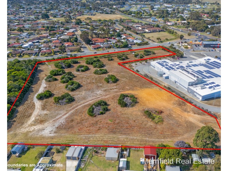 100 Le Grande Avenue, Orana WA 6330