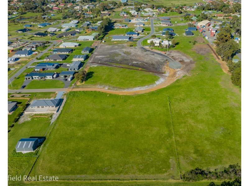 64 Hereford Way, Milpara WA 6330