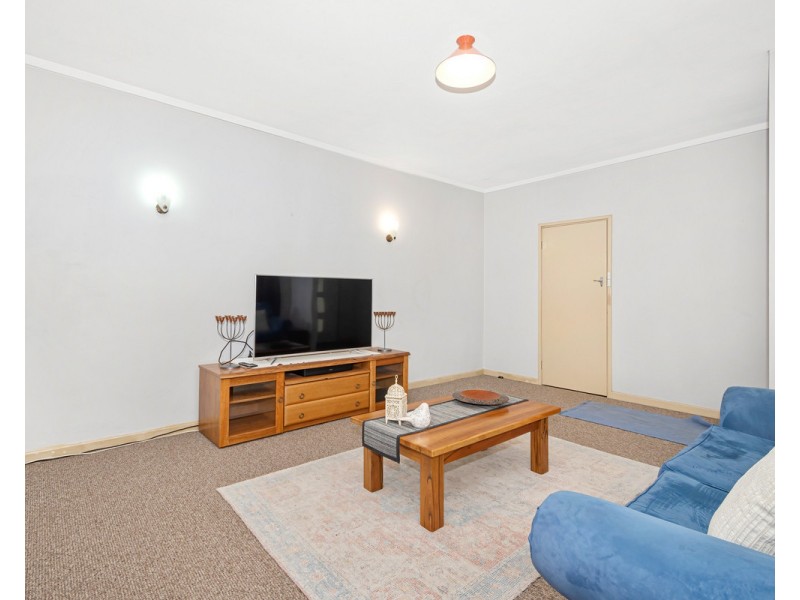 54 Wilson Street, Little Grove WA 6330