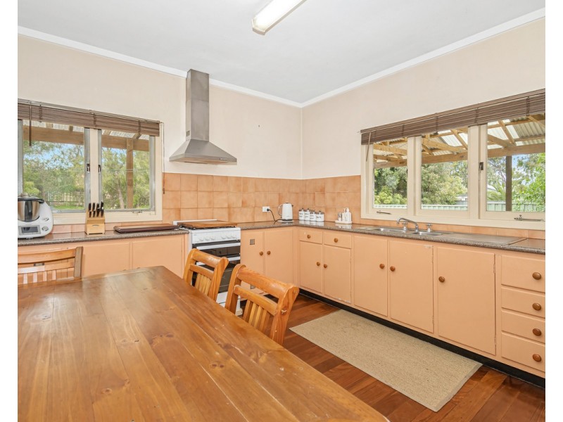 54 Wilson Street, Little Grove WA 6330