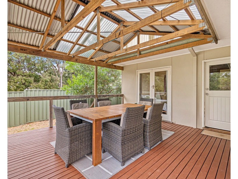 54 Wilson Street, Little Grove WA 6330