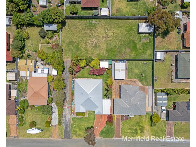 4C Sinclair Street, Lockyer WA 6330