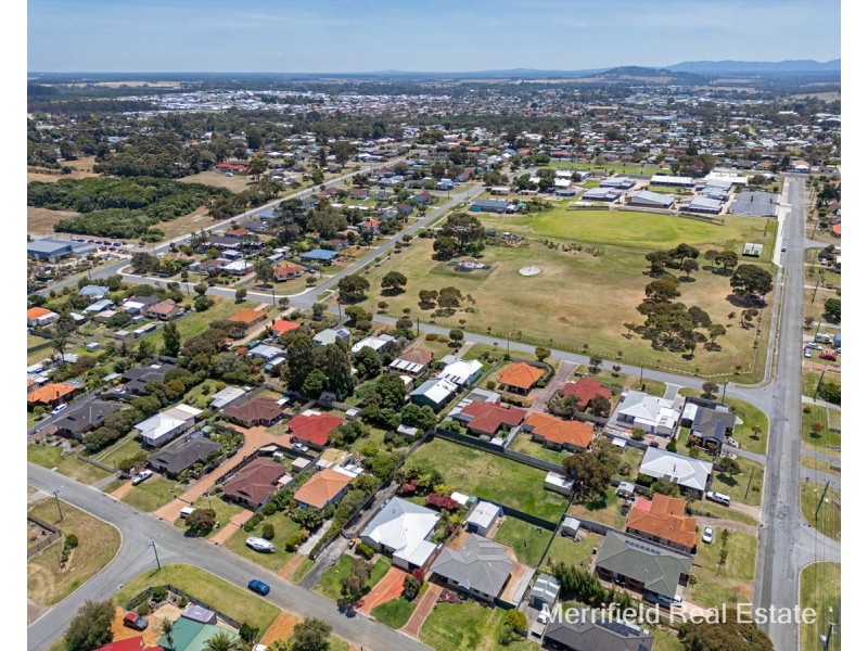 4C Sinclair Street, Lockyer WA 6330