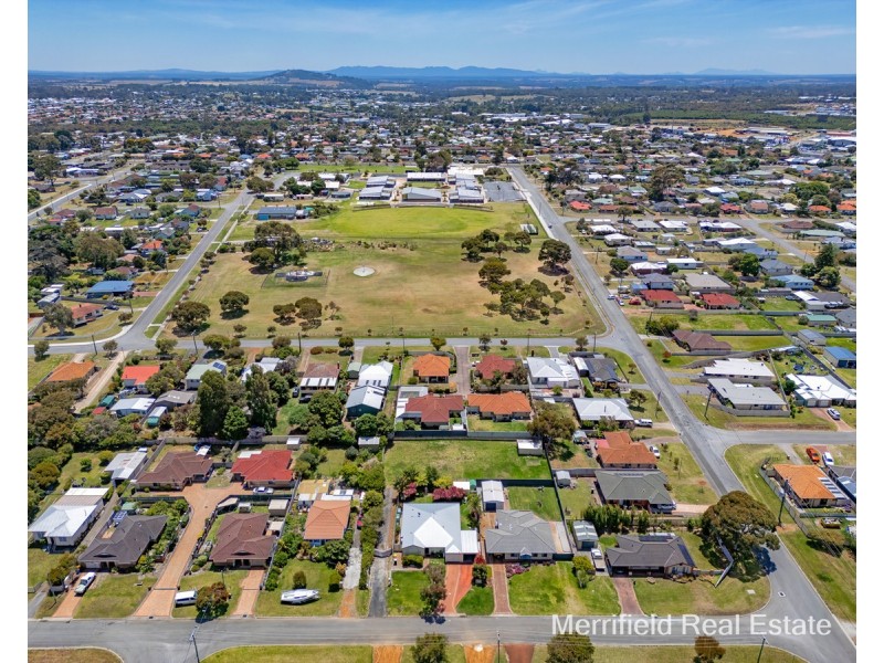 4C Sinclair Street, Lockyer WA 6330