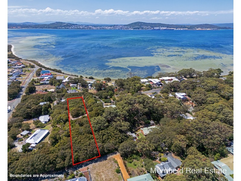 22 Grove Street East, Little Grove WA 6330