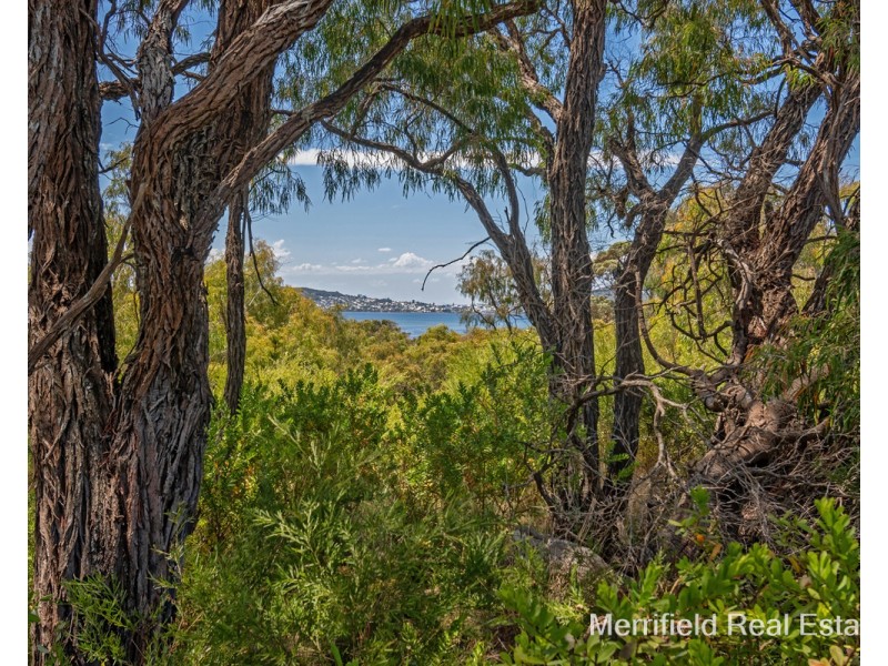 22 Grove Street East, Little Grove WA 6330