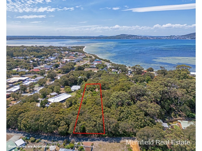22 Grove Street East, Little Grove WA 6330