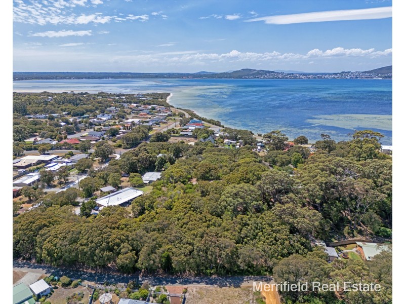 22 Grove Street East, Little Grove WA 6330