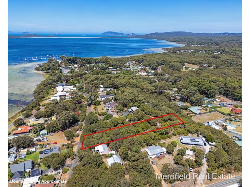 22 Grove Street East, Little Grove WA 6330
