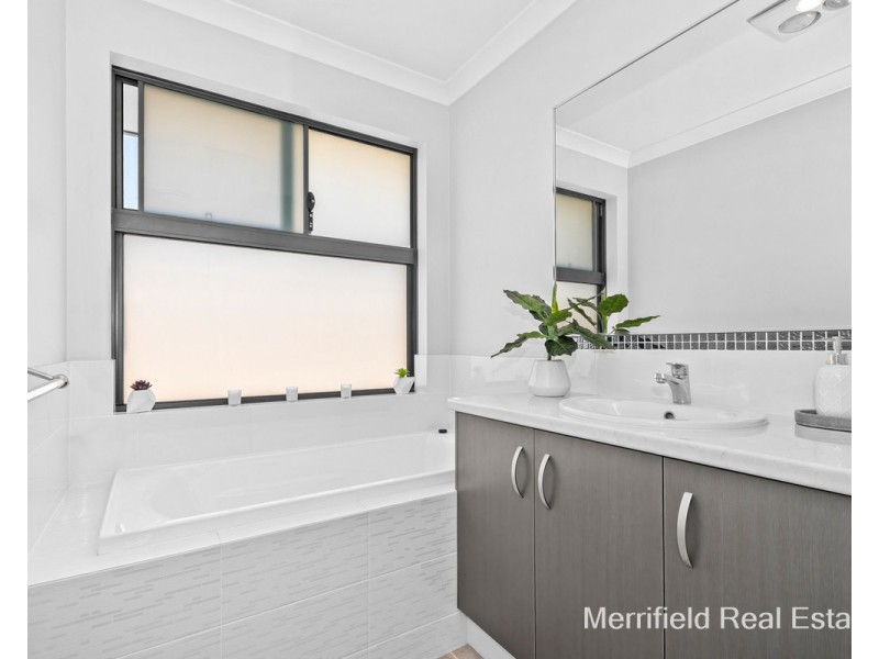 40 Galle Street, Yakamia WA 6330