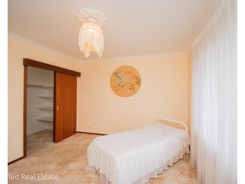 2/11 Norman Place, Spencer Park WA 6330
