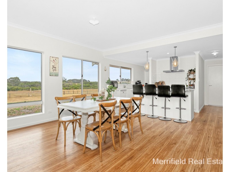 11 Frost Close, Willyung WA 6330
