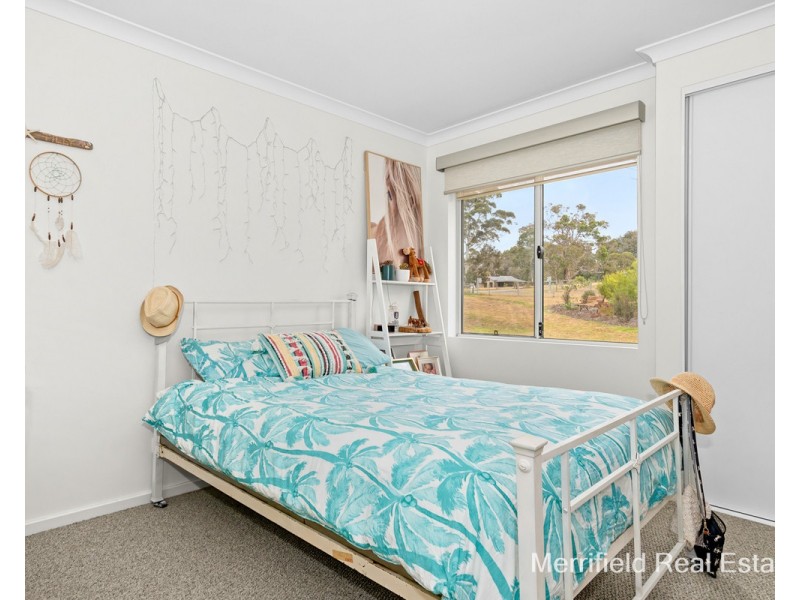 11 Frost Close, Willyung WA 6330