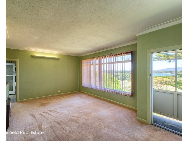 5 Wakefield Crescent, Mira Mar WA 6330