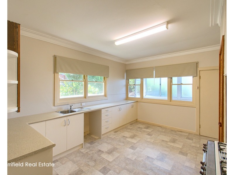 5 Wakefield Crescent, Mira Mar WA 6330