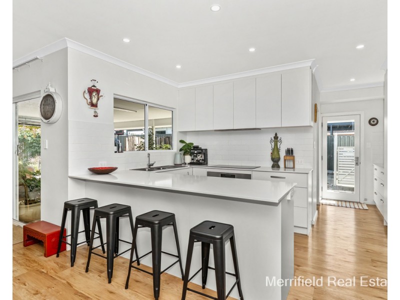 33 Golf Links Road, Middleton Beach WA 6330