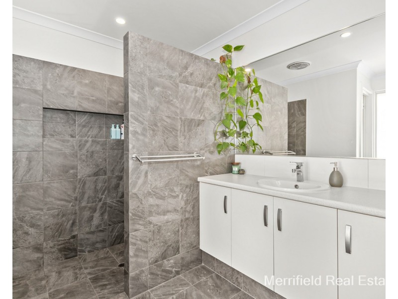 33 Golf Links Road, Middleton Beach WA 6330