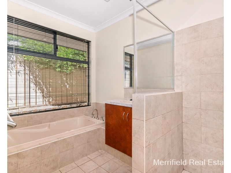 22 McWhae Drive, Spencer Park WA 6330