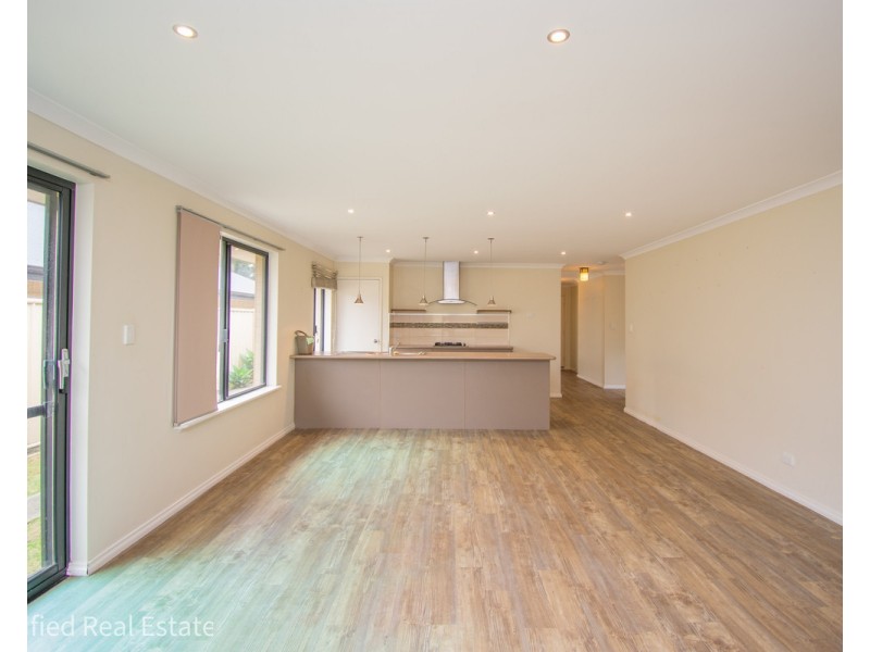10 McNeal Loop, Mckail WA 6330