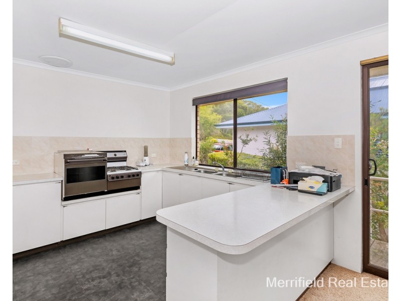 11 Innes Street, Albany WA 6330