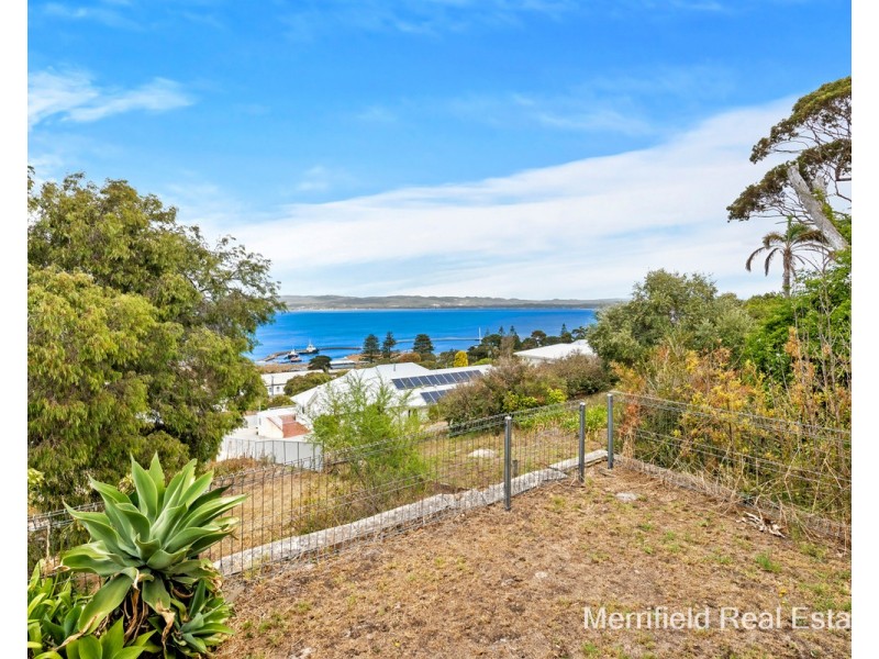 11 Innes Street, Albany WA 6330