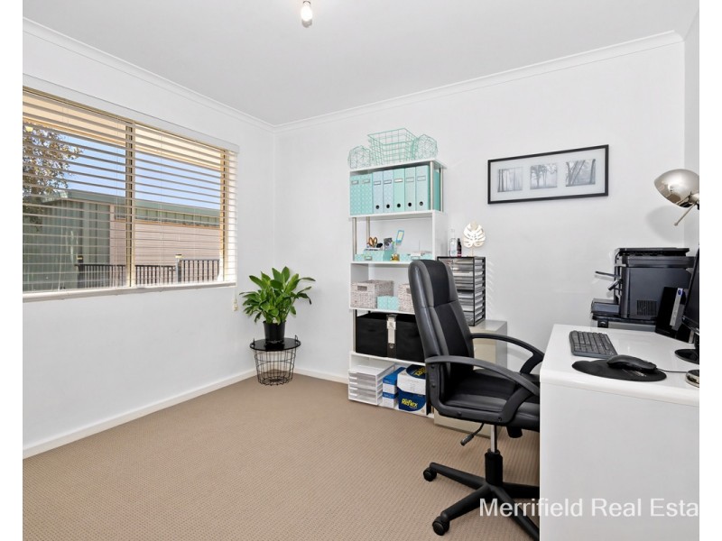 30 Flemington Street, Orana WA 6330