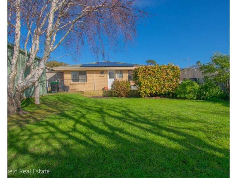 30 Flemington Street, Orana WA 6330