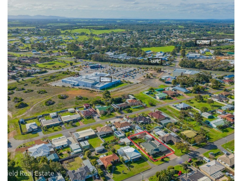 30 Flemington Street, Orana WA 6330