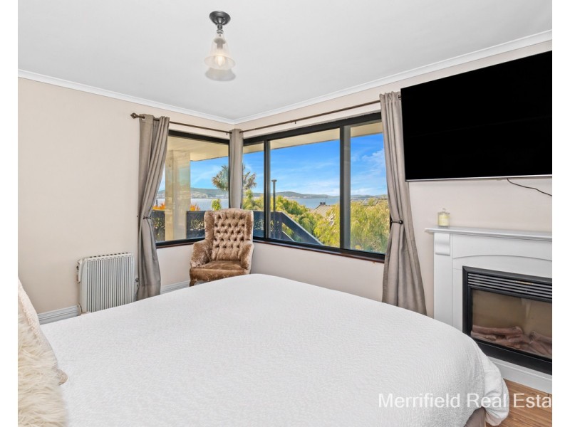 4 Wilson Street, Little Grove WA 6330