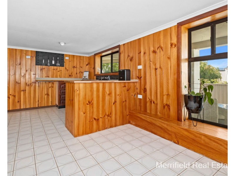 4 Wilson Street, Little Grove WA 6330