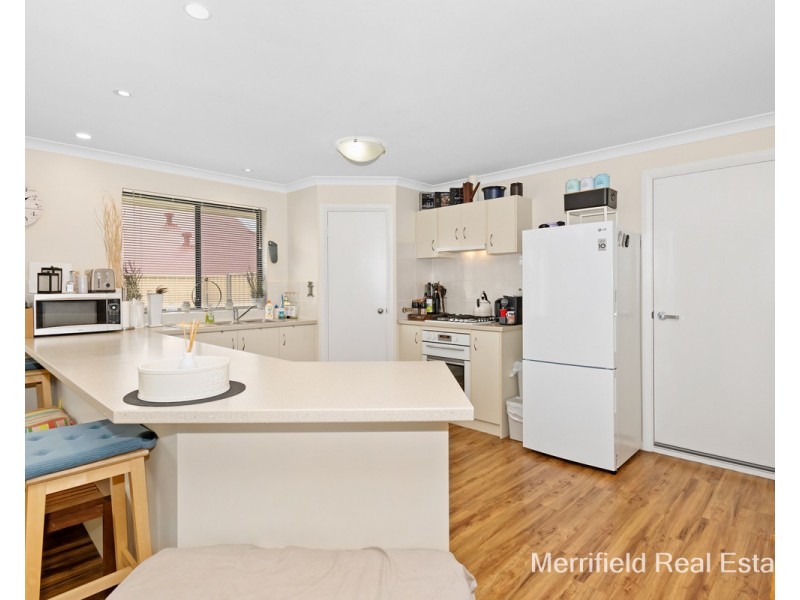 8 Notley Street, Yakamia WA 6330