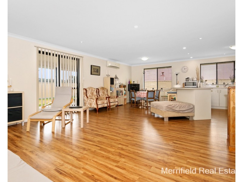 8 Notley Street, Yakamia WA 6330