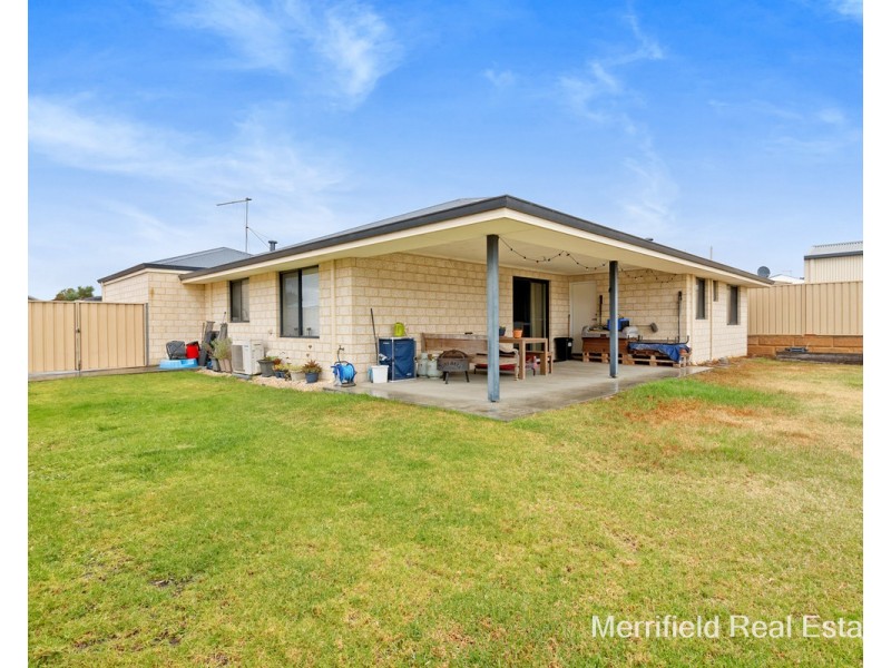 8 Notley Street, Yakamia WA 6330