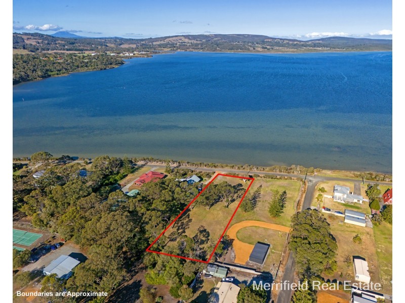 137 The Esplanade, Lower King WA 6330