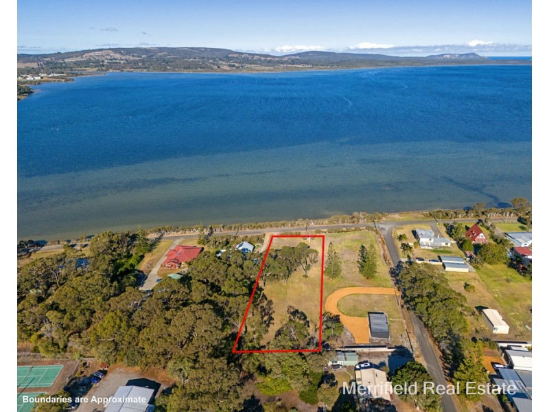 137 The Esplanade, Lower King WA 6330